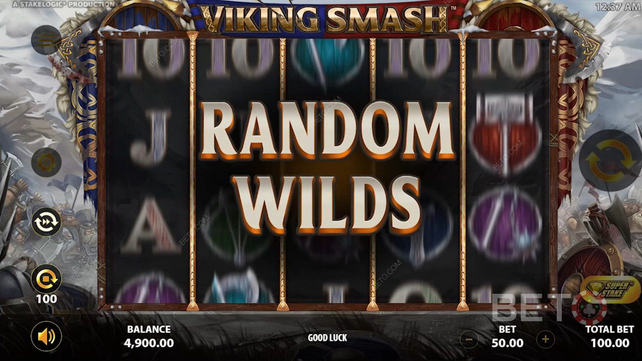 Trong khi chơi với Super Stake đang hoạt động, hãy chú ý đến Random Wilds để giành chiến thắng lớn hơn