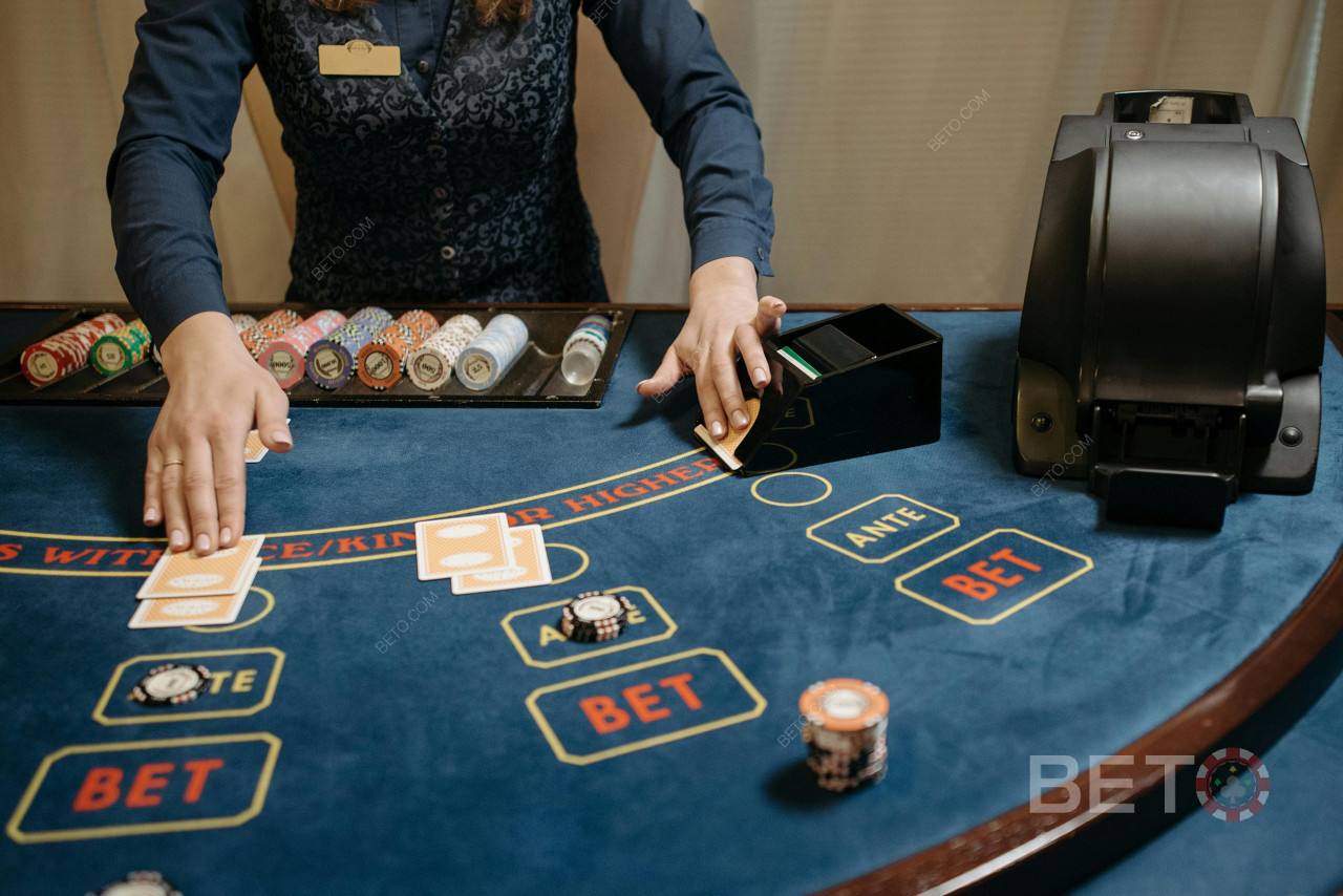 Trò chơi Baccarat Casino - Học cách chơi Baccarat như một người chuyên nghiệp