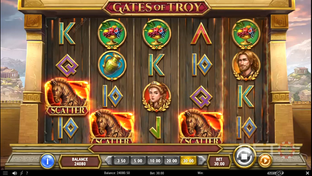 3 Scatters trở lên sẽ thưởng Vòng quay miễn phí trong trò chơi sòng bạc Gates of Troy